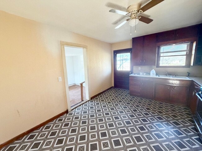 Building Photo - 3 bedroom 1 bath in Mart Texas