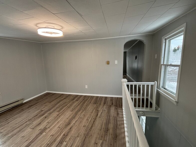 Entrance to 2nd Master Bedroom - 39 Cleveland St