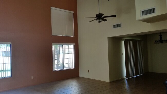 Building Photo - Mesa Del Sol 2 bedroom Condo for rent