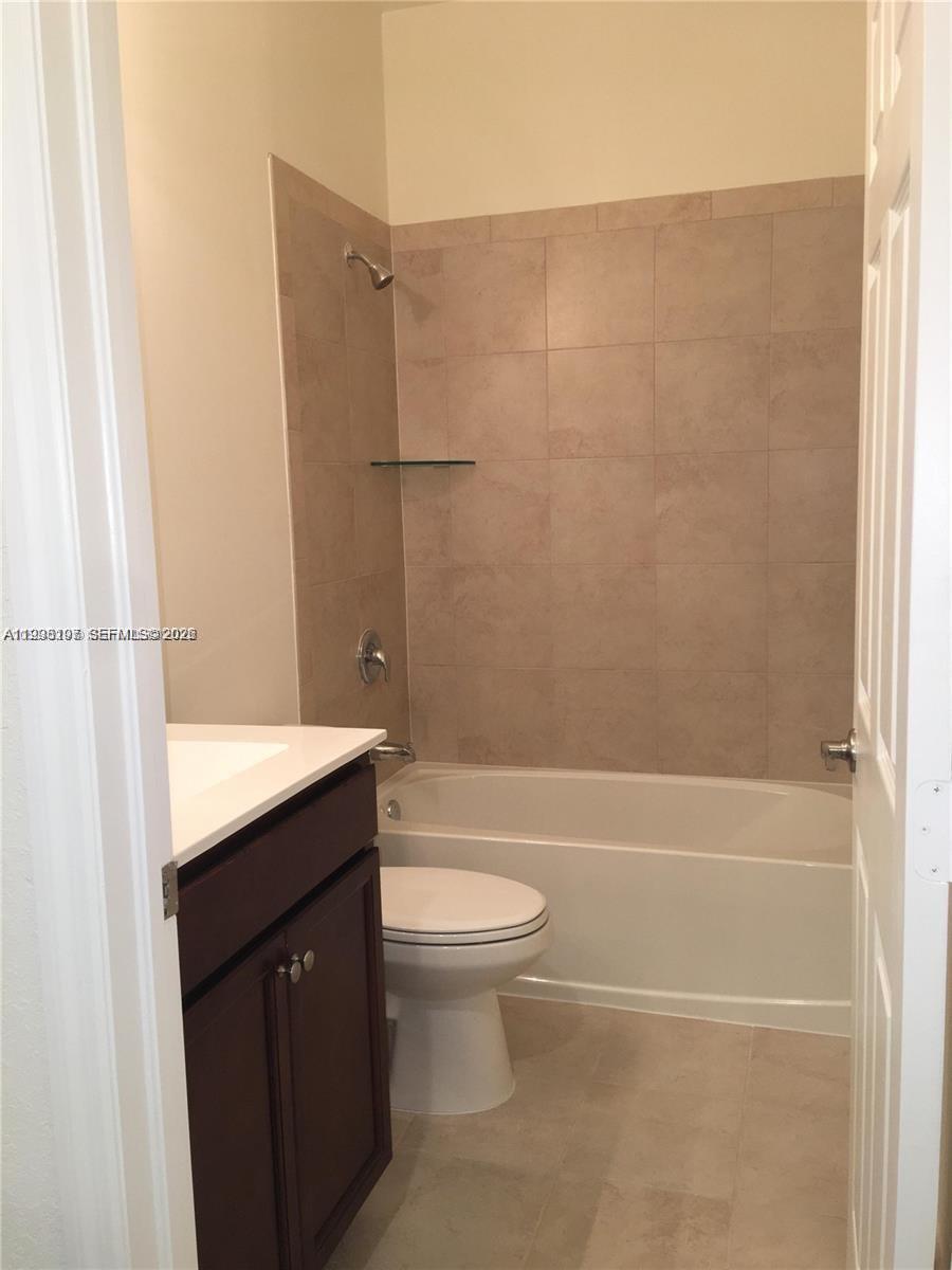 Building Photo - 10323 W 34th Ln