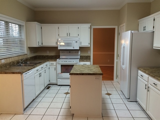 Building Photo - 3520 Huntingridge Dr