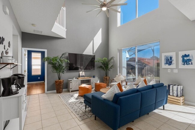 Building Photo - 248 Carrera Ave
