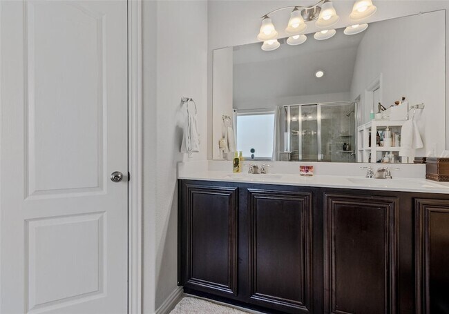 Building Photo - 1124 Diamond Dove Dr