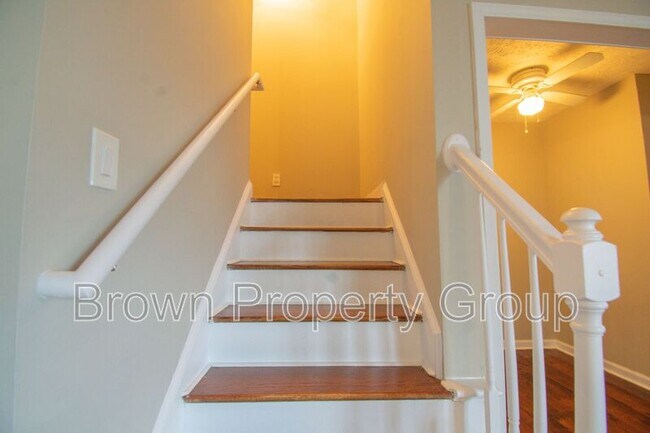 Building Photo - 3685 Pioneer Dr