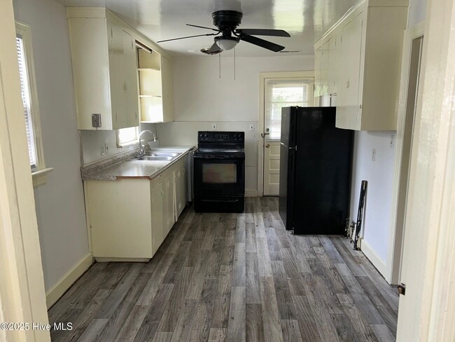 Building Photo - 2608 Jackson Dr