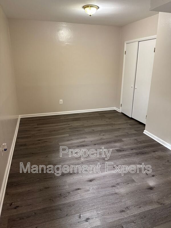 Building Photo - 2110 N Culpeper St