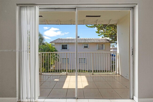 Building Photo - 7330 SW 82nd St