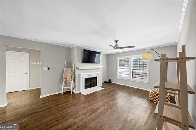 Building Photo - 37 La Rue Pl NW