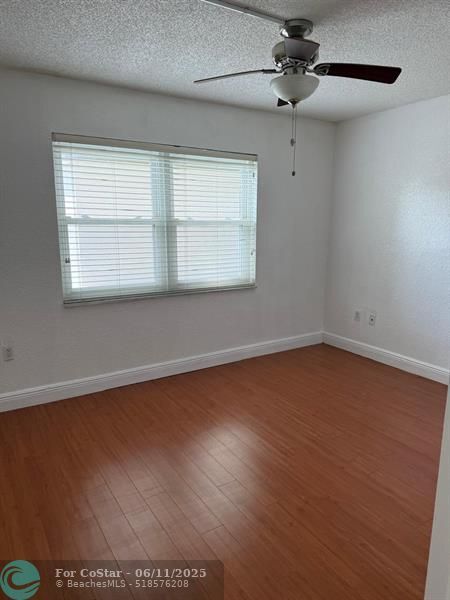 Building Photo - 4255 N University Dr