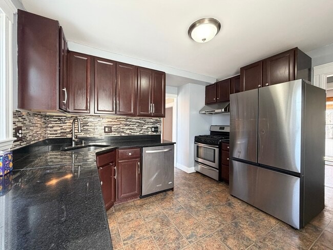 Building Photo - 21 Alton Rd