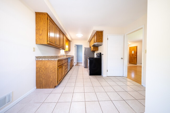 Building Photo - 4689 Morris Ln