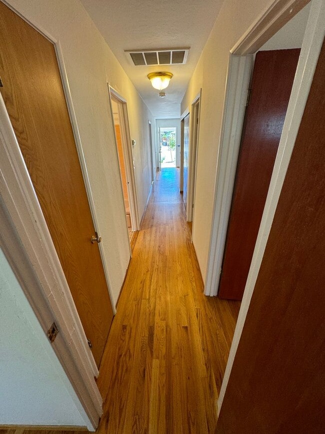 Building Photo - 1449 Gary Way