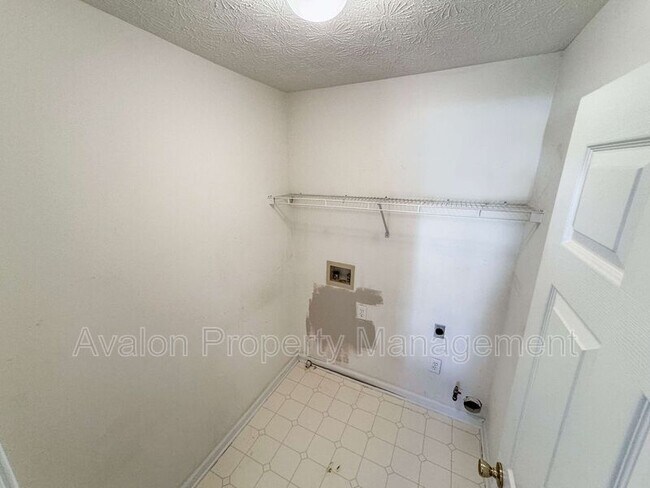 Building Photo - 1344 Treewood Trail