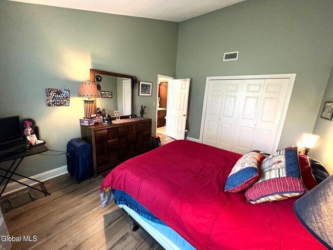 Building Photo - 111 Stone Ridge Ct