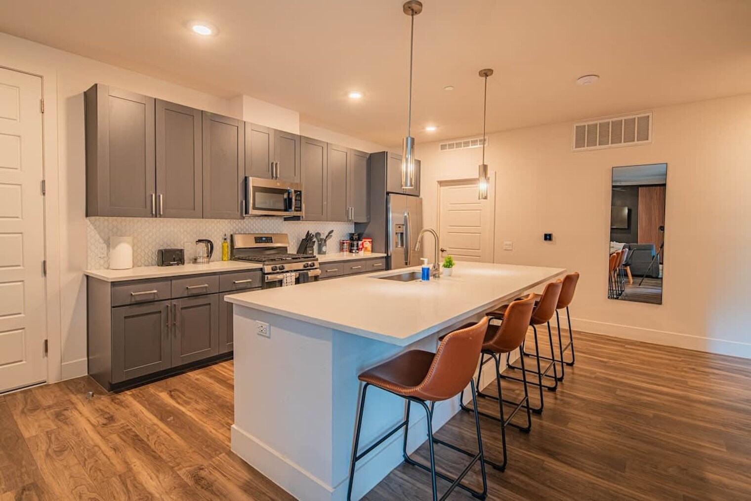 Building Photo - 15501 N Dial Blvd