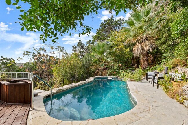 Building Photo - 7209 Foxtree Cove