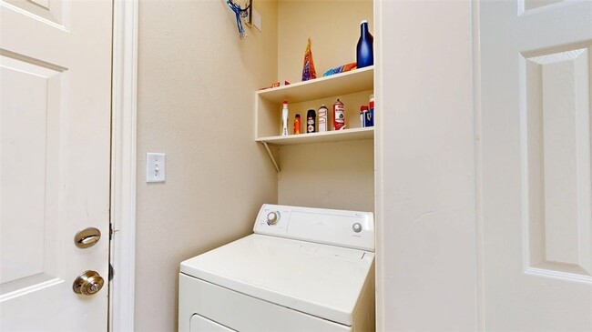 Building Photo - 609 Townplace Dr