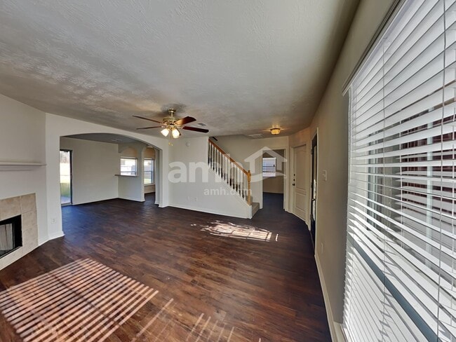 Building Photo - 26114 Cypresswood Dr