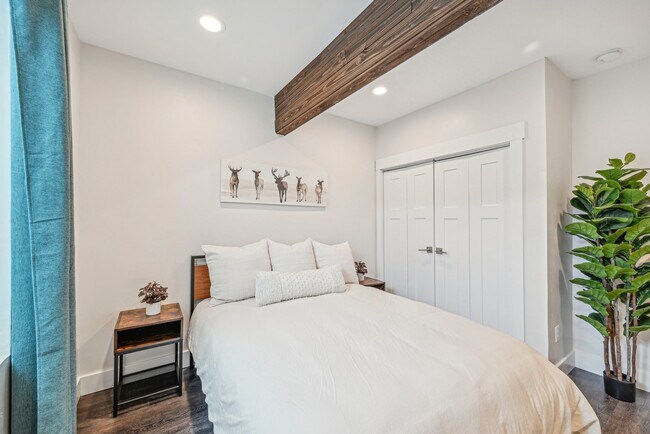 Building Photo - 1124 Wasatch Spring Rd