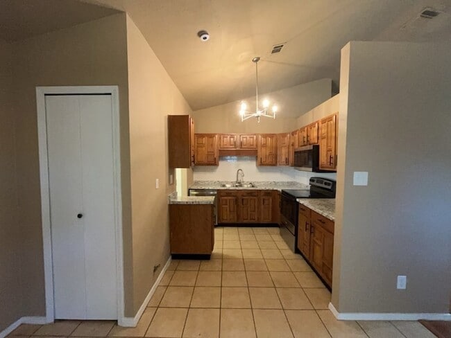 Building Photo - 6703 Fire Hill Dr