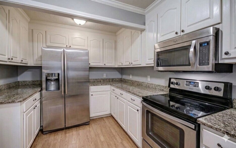 Building Photo - 193 Stonegate Dr