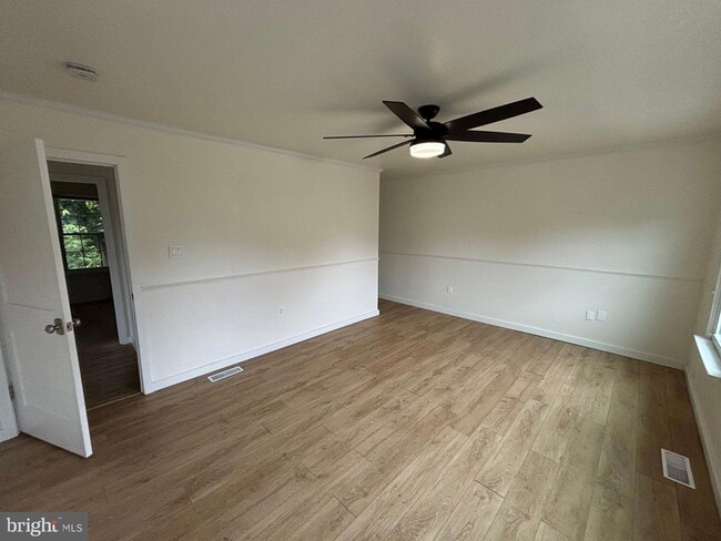 Building Photo - 18428 Gardenia Way