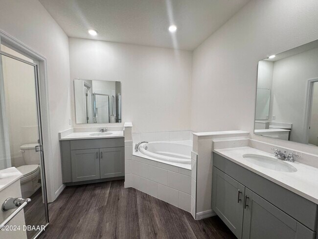 Building Photo - 341 Merimont Ln