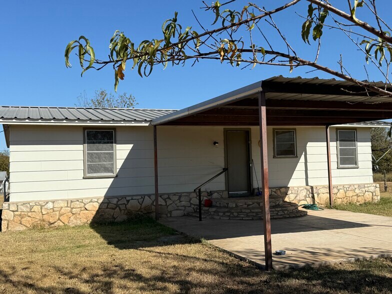 Building Photo - 3565 FM 205