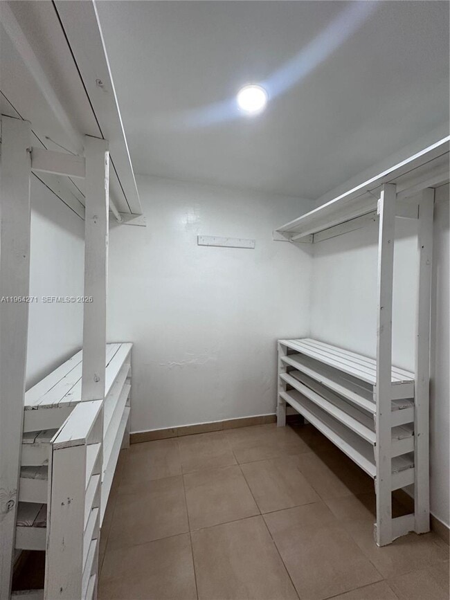 Building Photo - 30021 SW 160th Ave