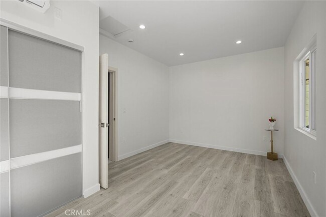 Building Photo - 10801 1/2 Wescott Avenue Unit