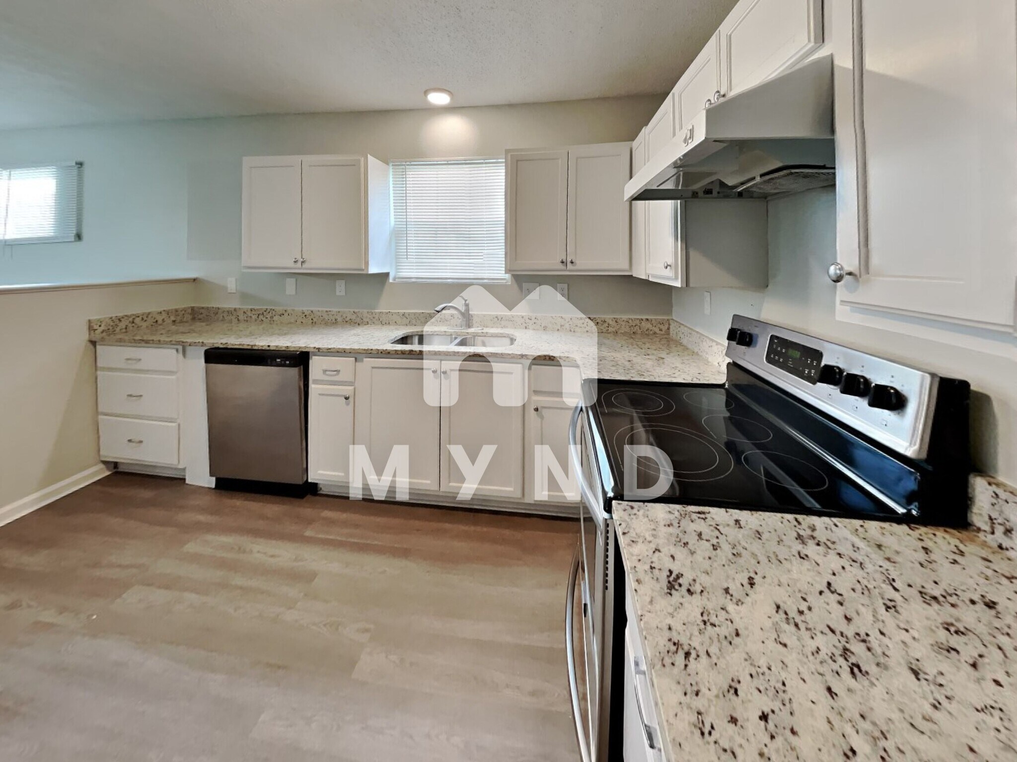 Building Photo - 4828 Royal Run Dr