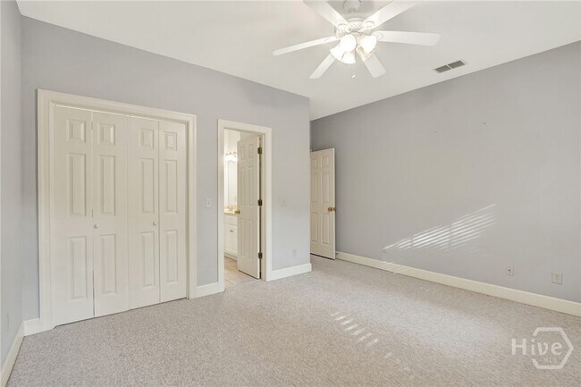 Building Photo - 2 Wakefield Pl