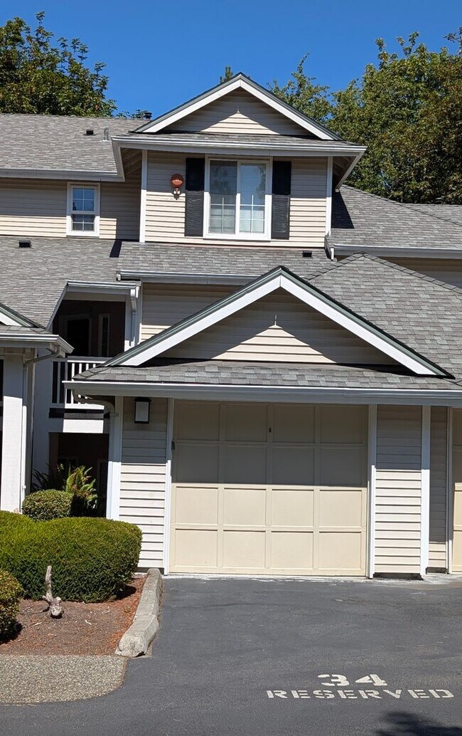 Building Photo - Bothell / Woodinville 2 Bedroom Townhome with Den and AIR-CONDITIONING