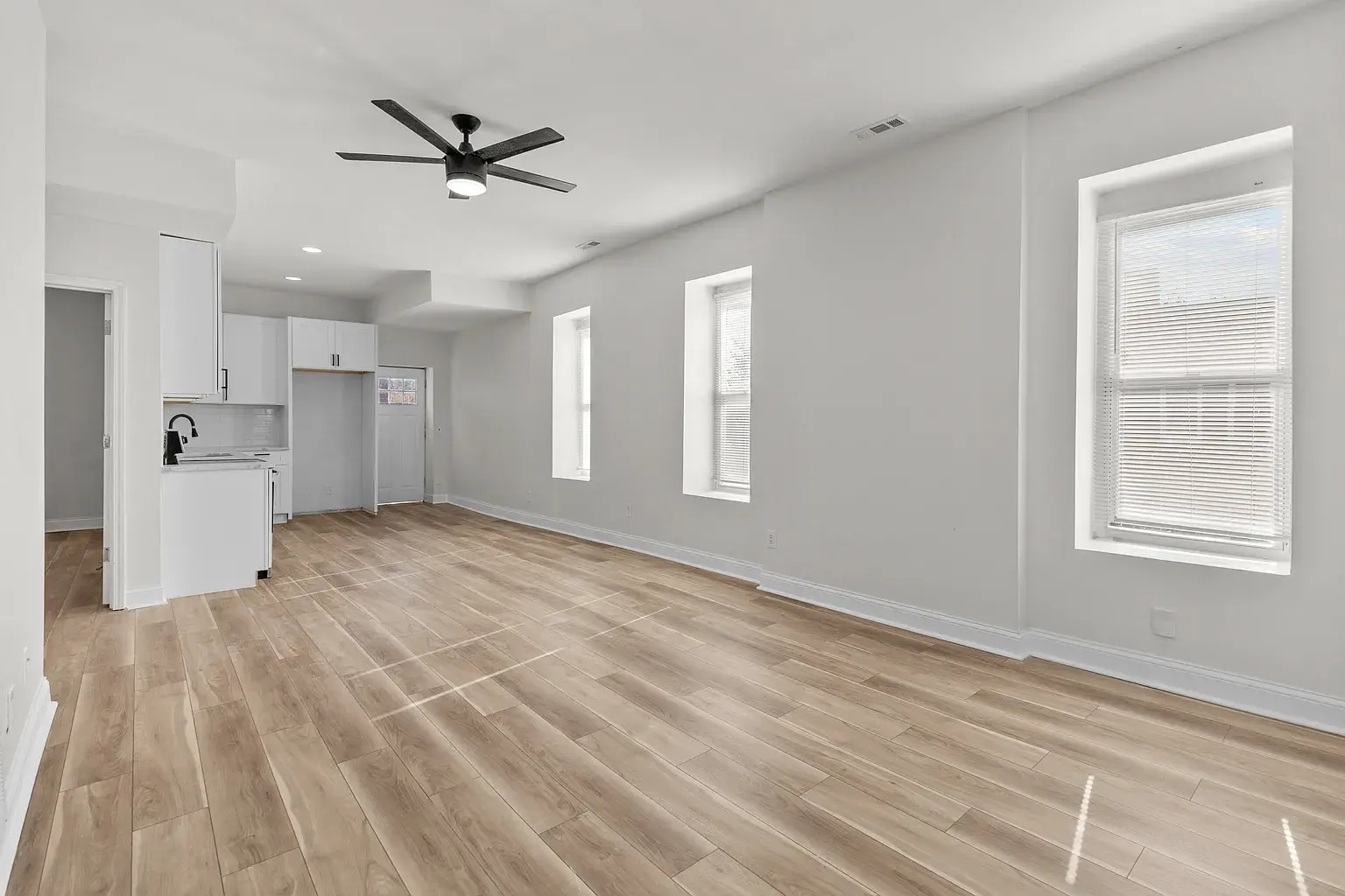 Building Photo - 3258 Ohio Ave