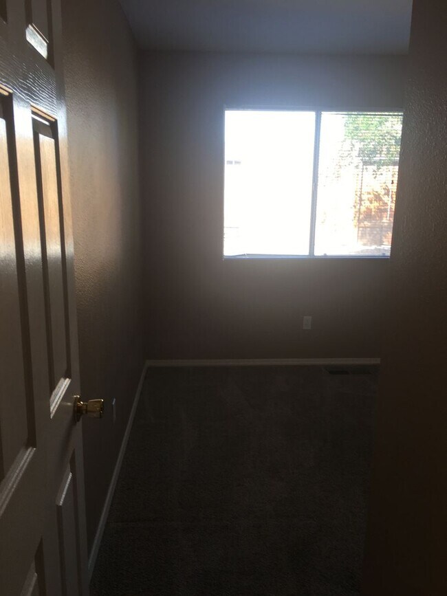 Building Photo - 3 bed/2 Bath House in Sparks