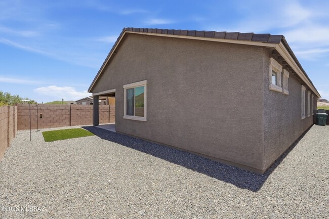 Building Photo - 4220 S Macy Cir