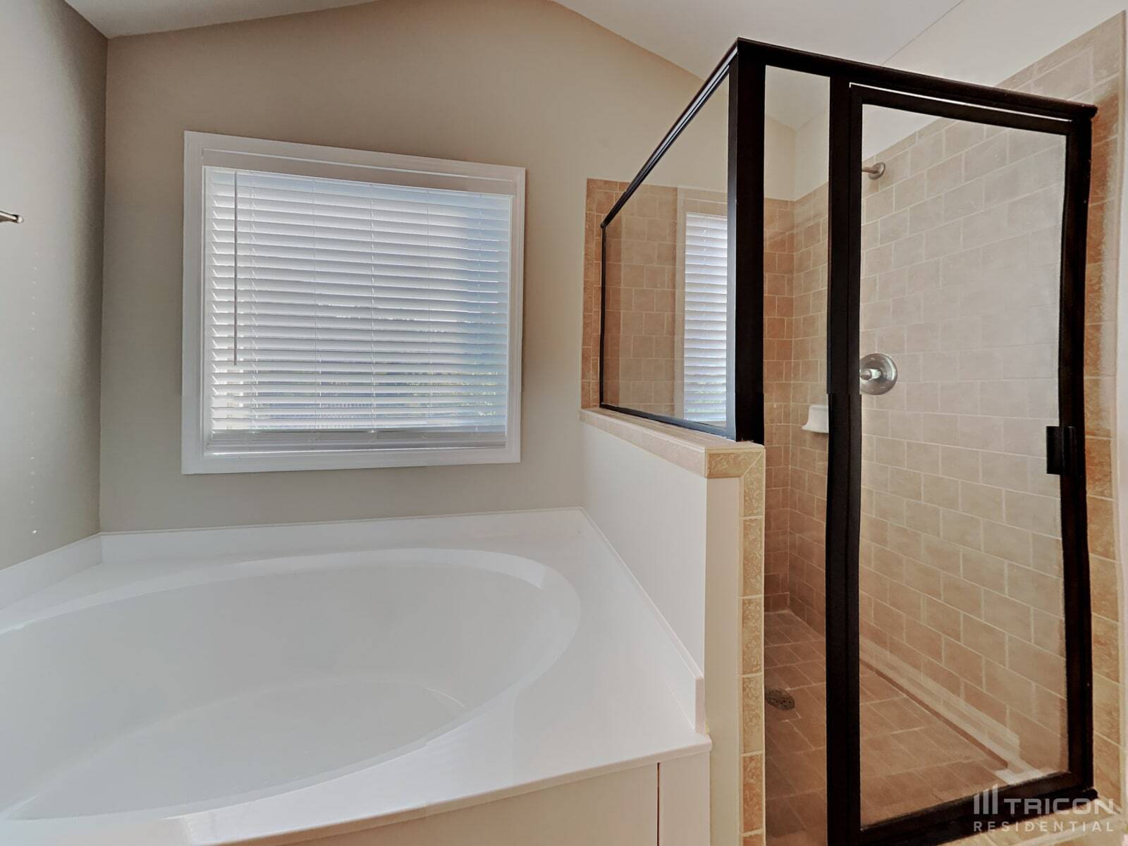 Building Photo - 2010 Tiffany Ct