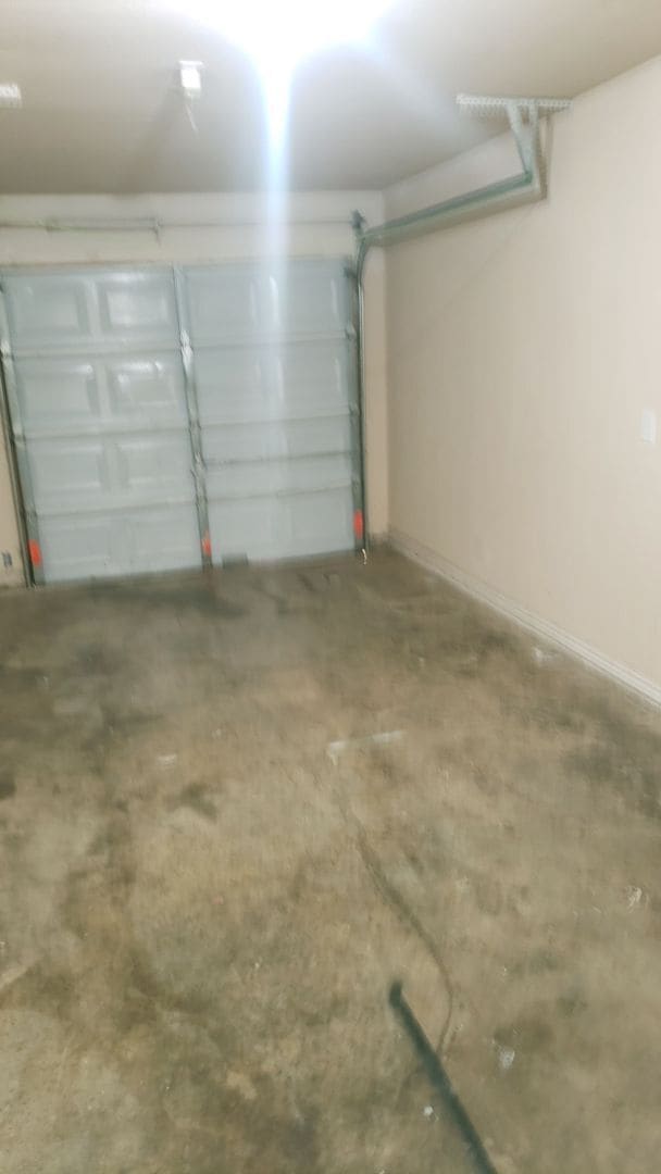 Building Photo - Great size Duplex for rent in Arlington!