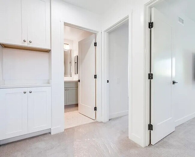 Building Photo - Fully Remodeled Carmel Valley Home + Priva...