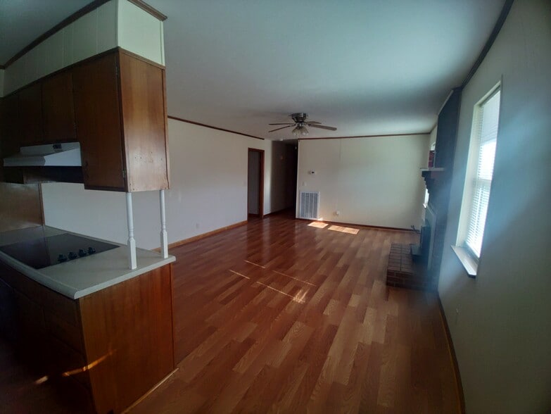 Building Photo - 13694 Lonesome Pine Trail