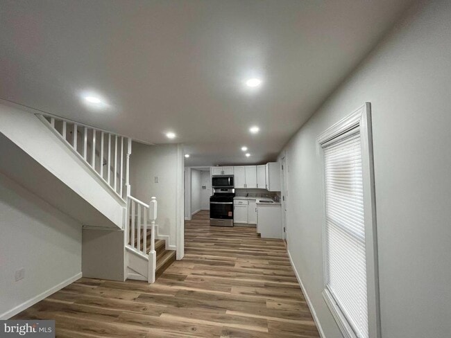 Building Photo - 628 High St