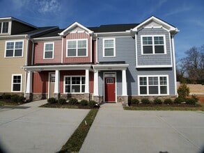 Building Photo - Modern & Bright 3-Bed End-Unit Townhome in...