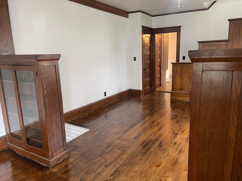 Building Photo - 718 Washington Ave