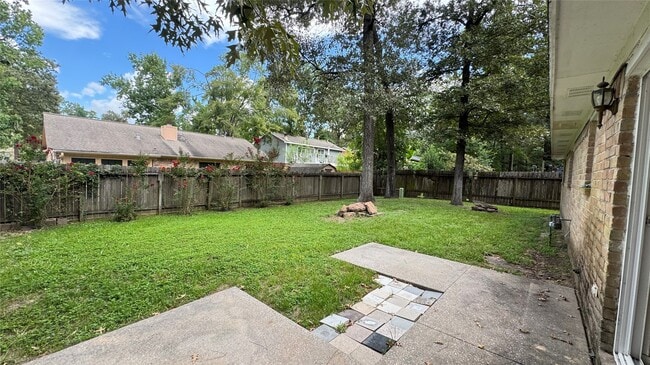 Building Photo - 3303 Glen Spring Dr