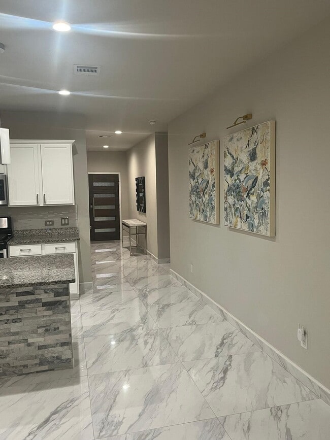 Building Photo - 22623 Theodoli Dr