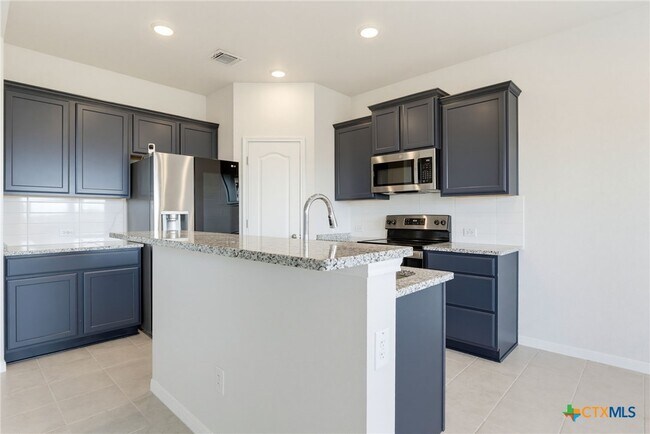 Building Photo - 3711 McCleland Crk Trl