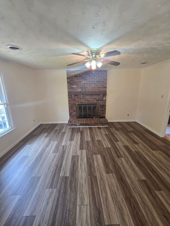 Building Photo - Stunning 3 bedroom home for rent in Ramble...