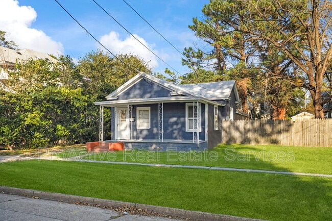 Building Photo - 1217 Hull St