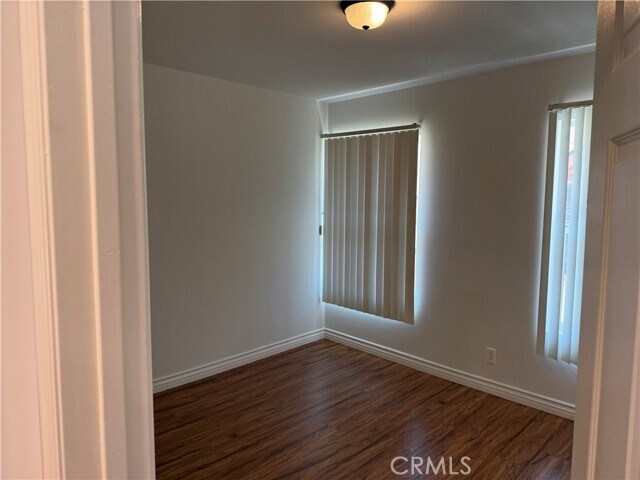 Building Photo - 465 N Marengo Ave