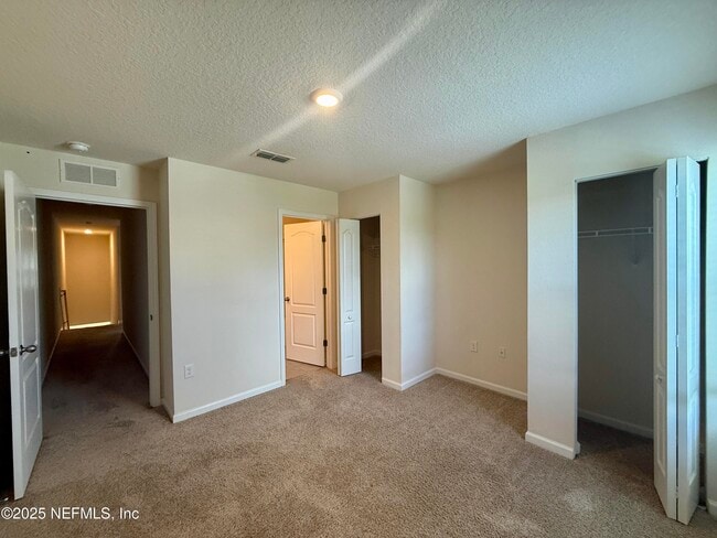 Building Photo - 7765 Legacy Trl